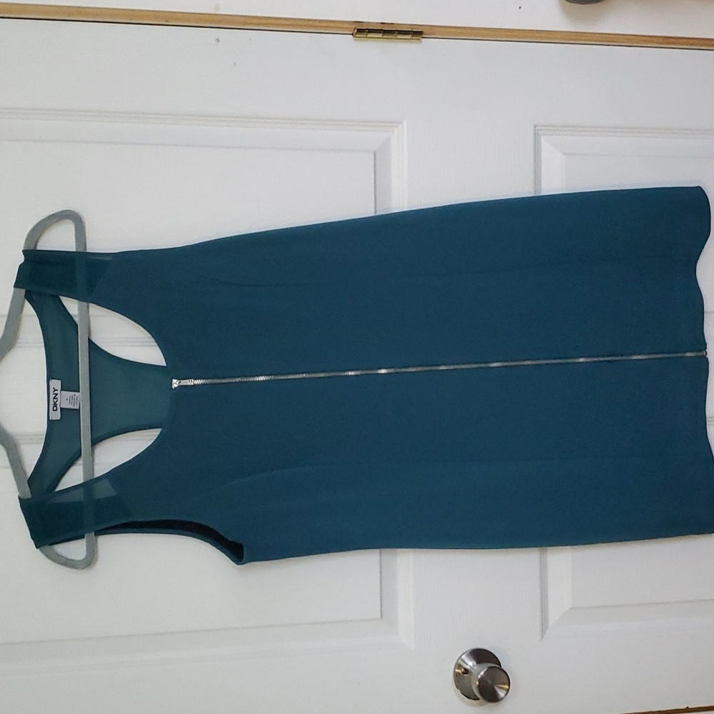 DKNY Teal Green Front Zipper Dress 👗 Size 14 super stretchy and flattering ⭐️⭐️